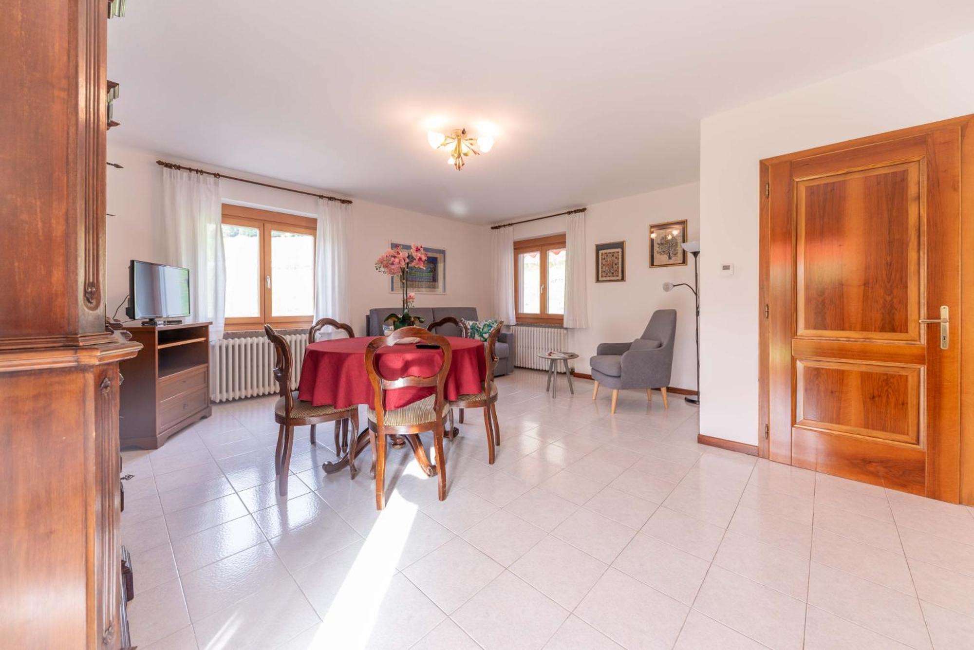 Casa Vacanze Cilla Comano Terme Buitenkant foto
